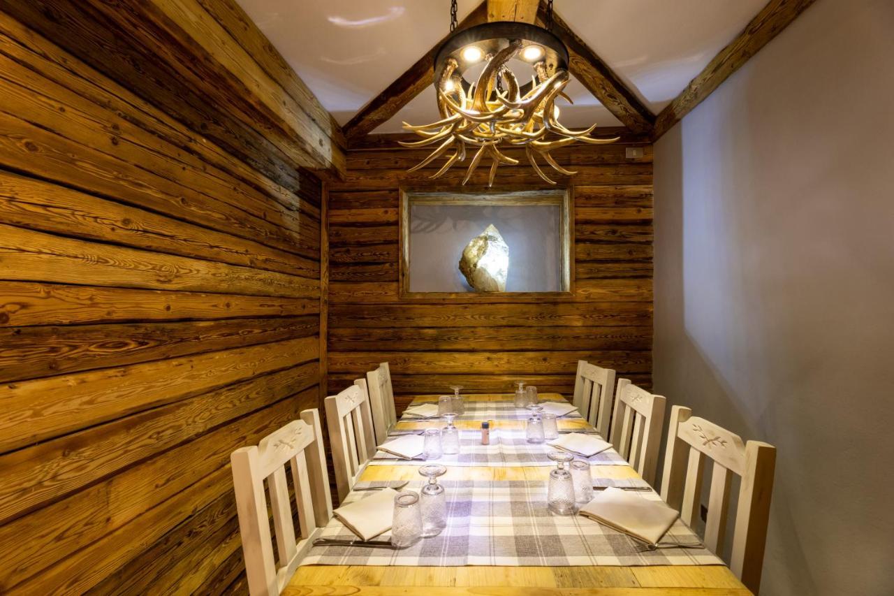 Hotel Cristallo Courmayeur Exterior photo